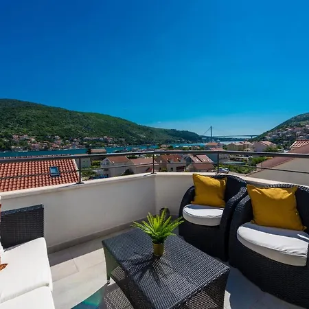 Apartamento Aria & *